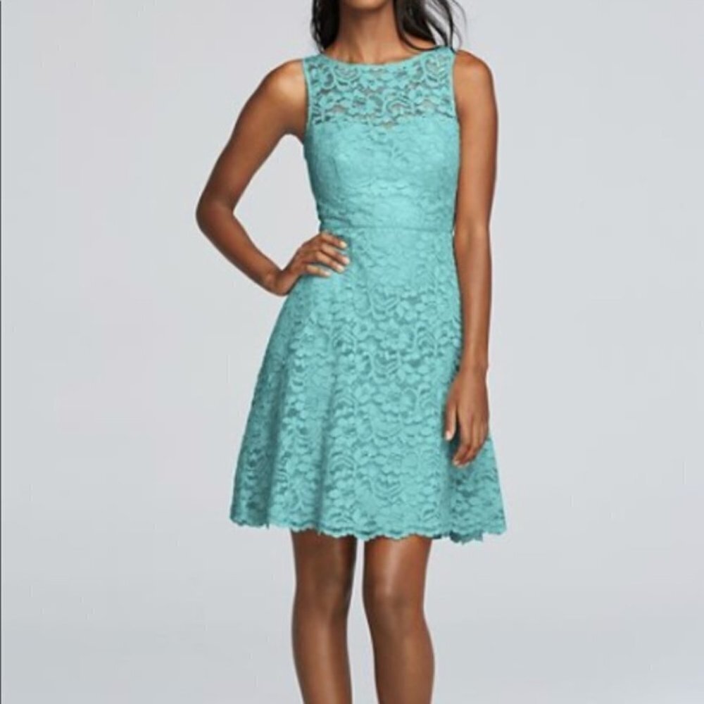 NEW David’s Bridal Size 0 Bridesmaid High Neckeck Lace Mini Dress in Teal
